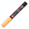 Marker cu vopsea acrilica – varf fin rotund 0.7mm PC 1M Uni Posca Pastel Orange pentru desen, scriere, colorare și proiecte creative.