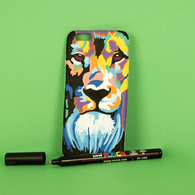 Marker cu vopsea acrilica – varf rotund 1.8 2.5mm PC 5M Uni Posca pentru desen, scriere, colorare și proiecte creative.